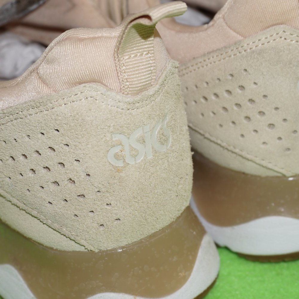 ASICS - Picture 4 of 4